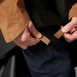 BTWIN FIETSPONCHO 540 STAD ZICHTBAAR 'S NACHTS ZWART/CAMEL -Trend Kledij Verkoop fietsponcho 540 stad zichtbaar s nachts zwartcamel 5