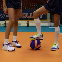 Volleybalschoenen Voor Volwassenen Comfort Wit/blauw/fluogeel 16 Volleybalschoenen Voor Volwassenen Comfort Wit/blauw/fluogeel -Trend Kledij Verkoop volleybalschoenen voor volwassenen comfort witblauwfluogeel 7